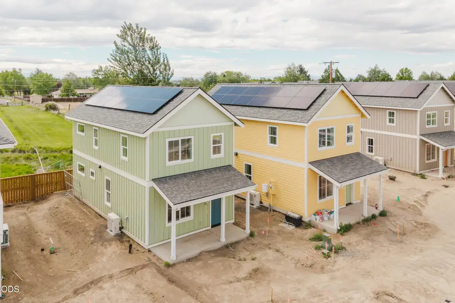 317 NW 17th Street #6, Redmond, OR 97756 - #3
