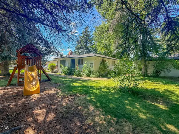 206 SW Claypool Street, Prineville, OR 97754