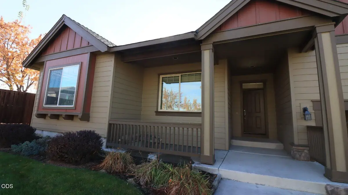 540 NW 28th Street, Redmond, OR 97756 - #1