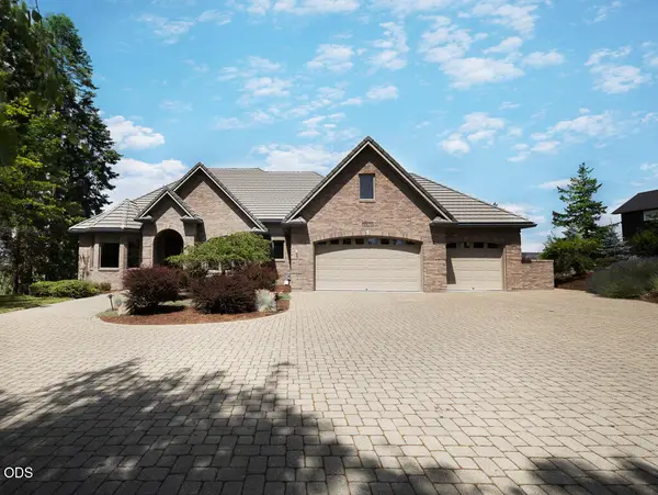 11707 Kestrel Road, Klamath Falls, OR 97601