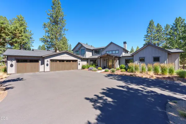 61546 Hosmer Lake Drive, Bend, OR 97702