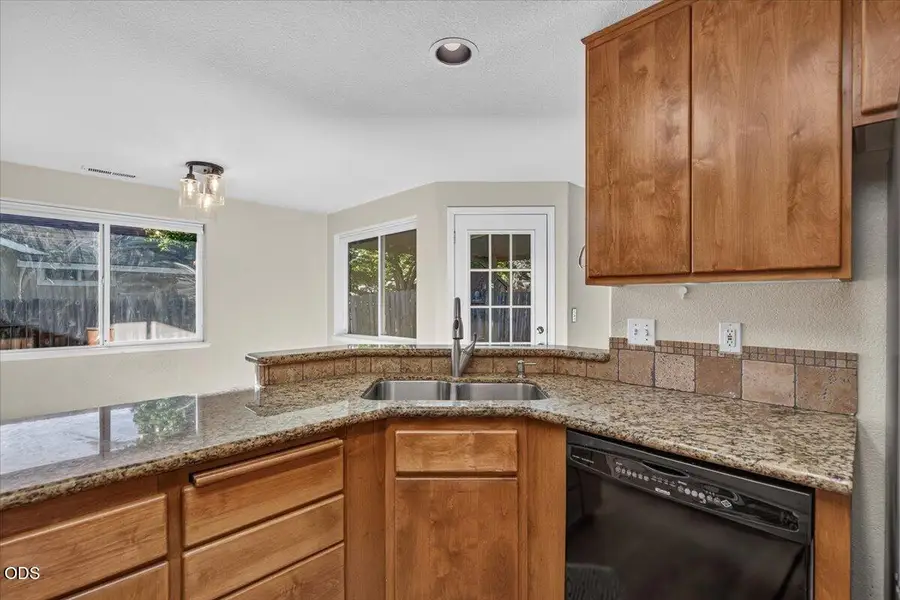 100 Brierwood Drive, Talent, OR 97540 - #3