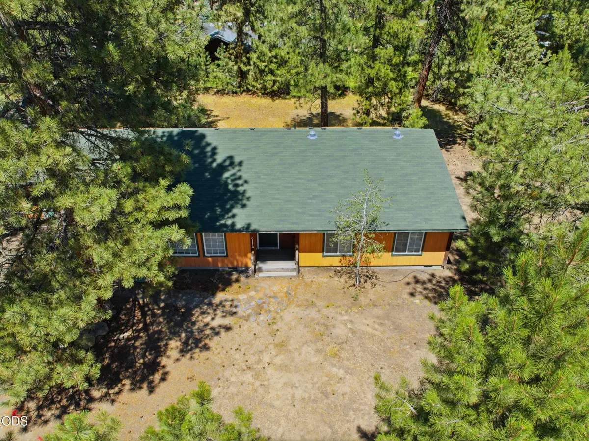 752 E Tyler Avenue, Sisters, OR 97759 - #1