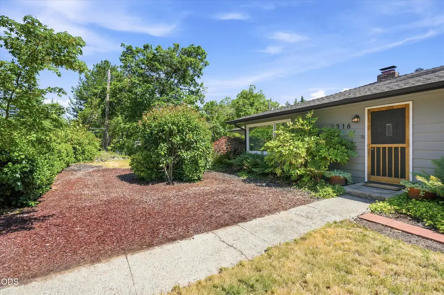 2516 Sandy Terrace, Medford, OR 97504 - #3