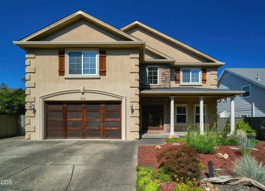238 Fieldbrook Court, Medford, OR 97504 - #2