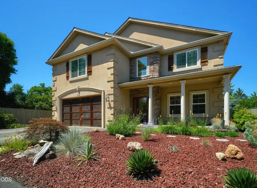 238 Fieldbrook Court, Medford, OR 97504 - #3
