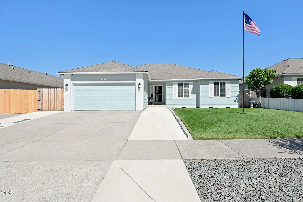 2056 Kingswood Drive, Medford, OR 97501 - #1