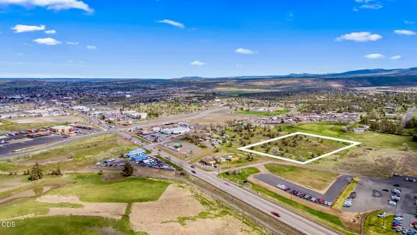 1865 SW Chevrolet Drive, Madras, OR 97741