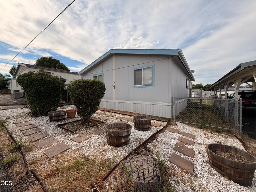 2241 Greensprings Drive #UNIT 10, Klamath Falls, OR 97601 - #3
