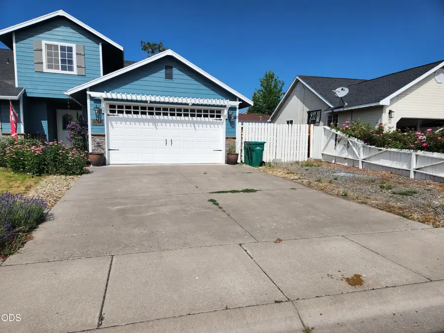 3130 Barnes Way, Klamath Falls, OR 97603 - #3