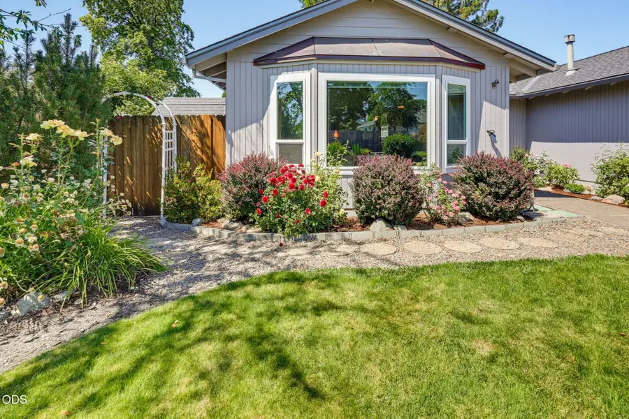 2901 Leonard Avenue, Medford, OR 97504 - #2