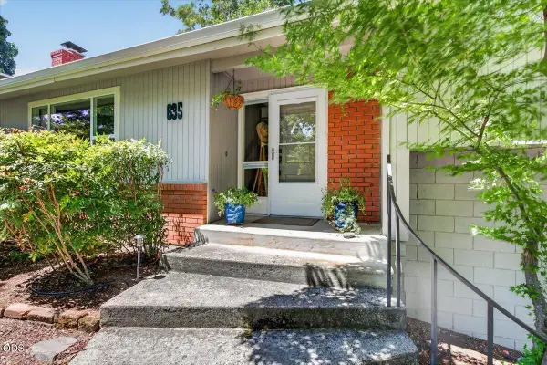 635 Chestnut Street, Ashland, OR 97520