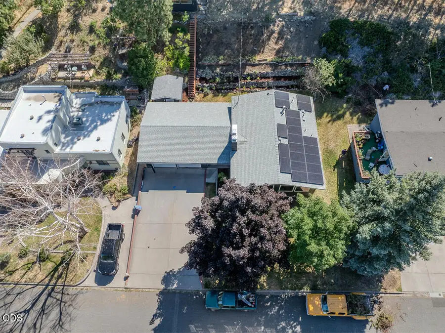 1011 Newcastle Avenue, Klamath Falls, OR 97601 - #3