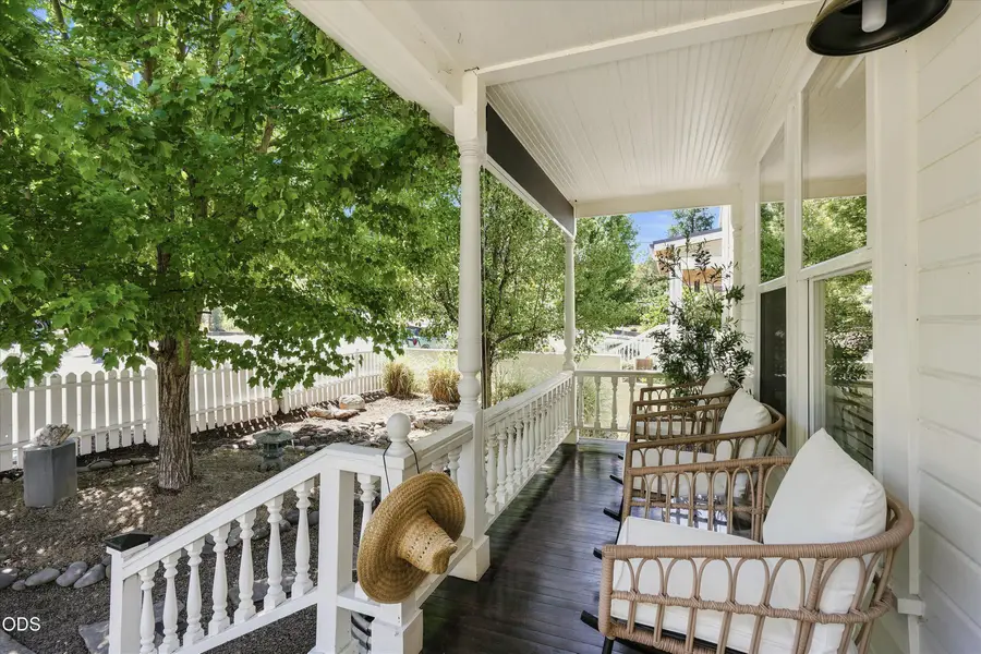 541 Fairview Street, Ashland, OR 97520 - #2