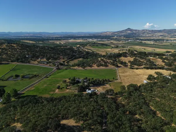 4359 Pioneer Road, Medford, OR 97501