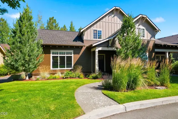 19358 SW Laurelhurst Way, Bend, OR 97702