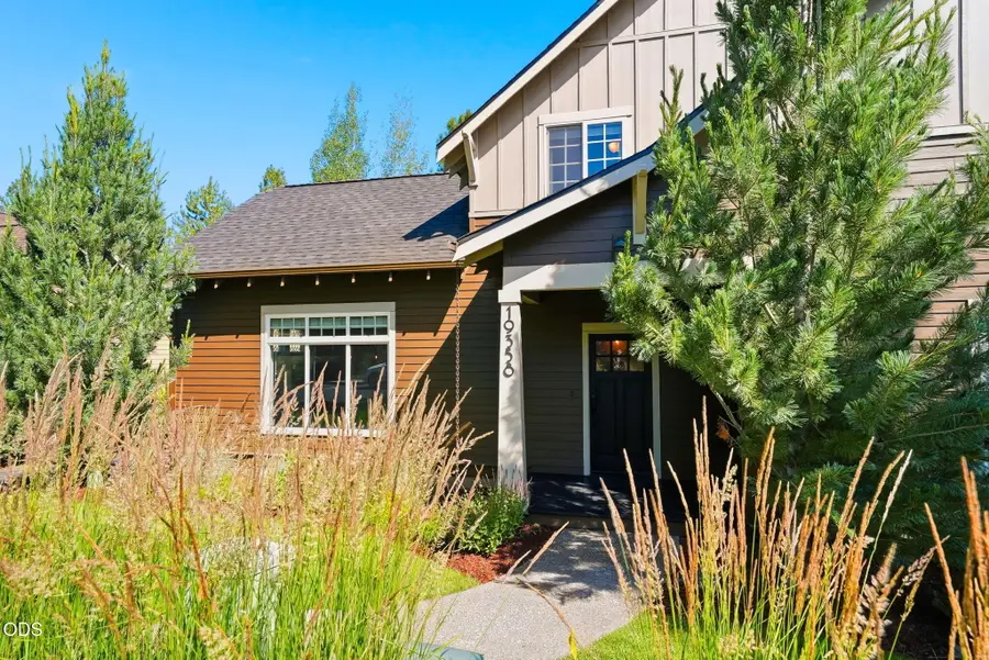 19358 SW Laurelhurst Way, Bend, OR 97702 - #2