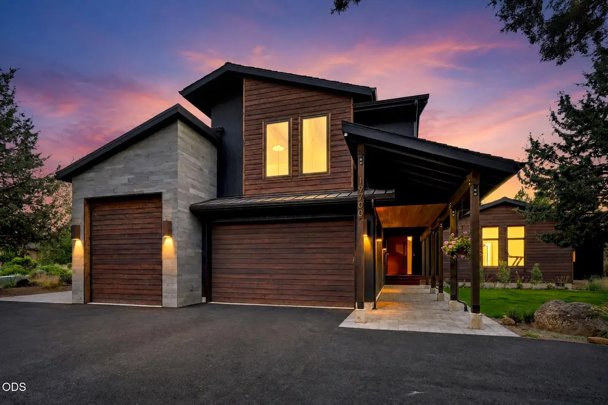 19700 Sunshine Way, Bend, OR 97702 - #1