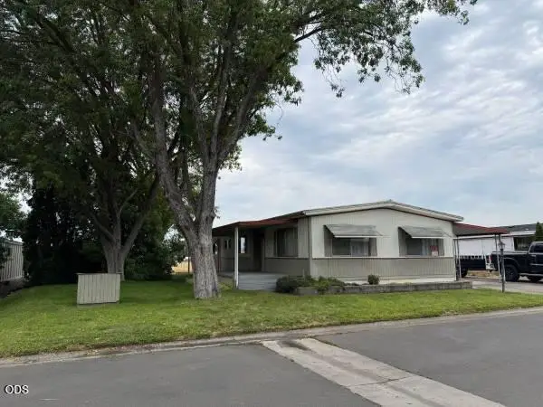 2600 Stearns Way #SPC 5B, Medford, OR 97501 - #1