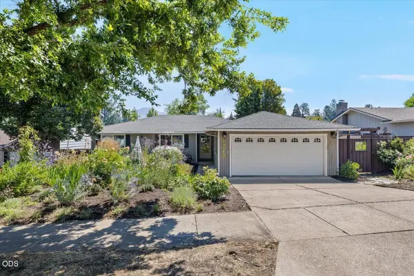 1348 Ramada Avenue, Medford, OR 97504