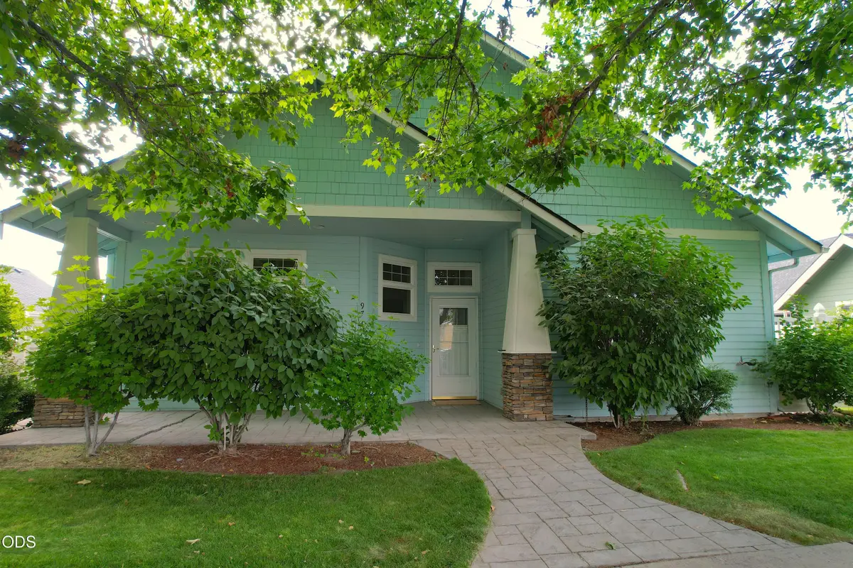 977 NE Hudspeth Lane, Prineville, OR 97754 - #1