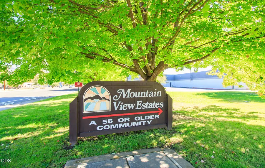 333 Mountain View Drive #19, Talent, OR 97540 - #2