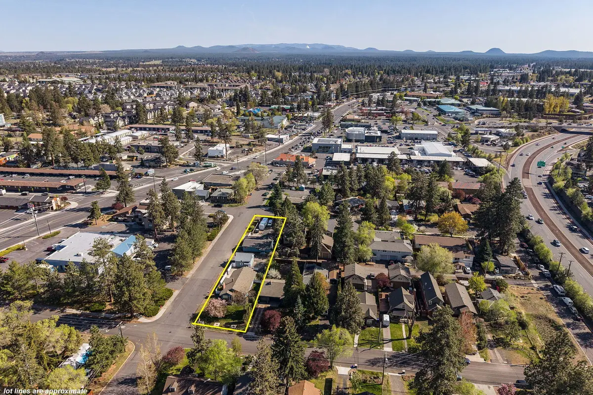 195 SE Roosevelt Avenue, Bend, OR 97702 - #1