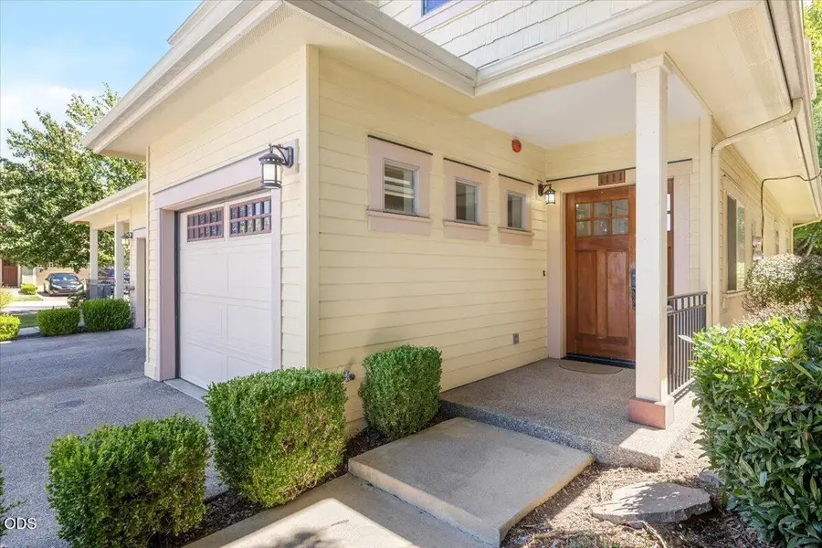 1111 SE Catherine Way, Grants Pass, OR 97526 - #2