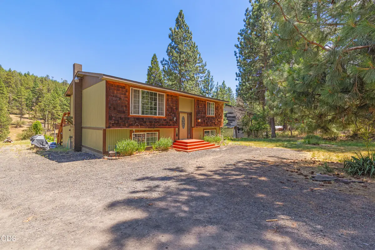 8511 Mclaughlin Lane, Klamath Falls, OR 97601 - #1