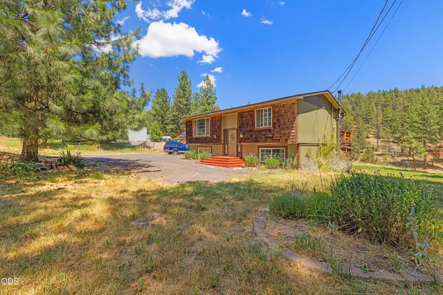 8511 Mclaughlin Lane, Klamath Falls, OR 97601 - #3