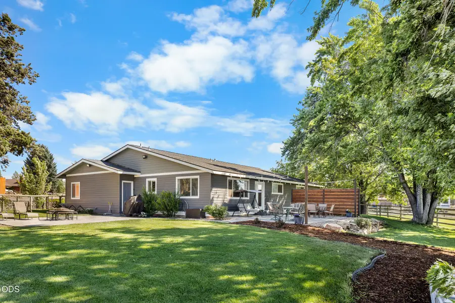 1135 NW Newell Avenue, Terrebonne, OR 97760 - #3