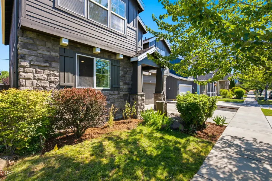 2858 NE Forum Drive, Bend, OR 97701 - #3