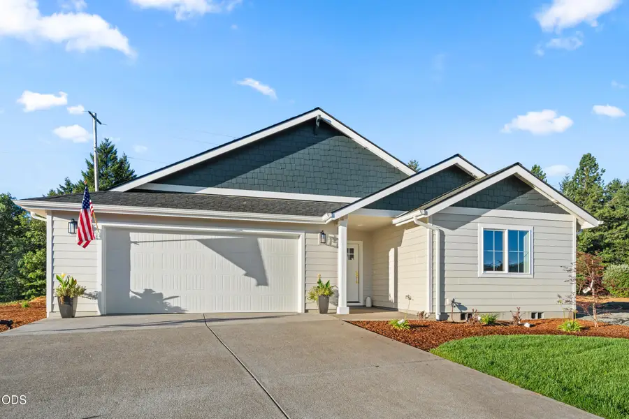 1107 Cascade Loop, Cave Junction, OR 97523 - #3