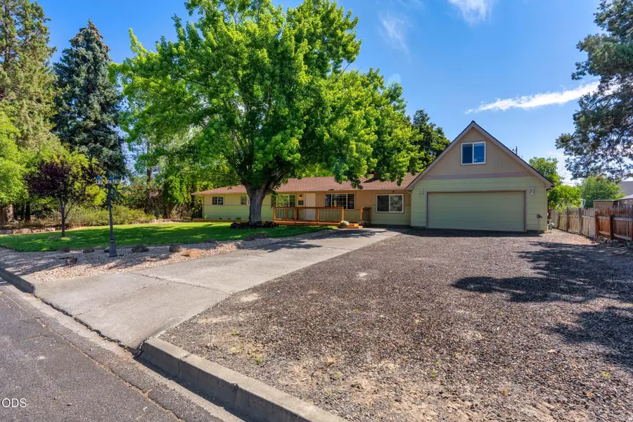 1730 SW Canyon Drive, Redmond, OR 97756 - #3