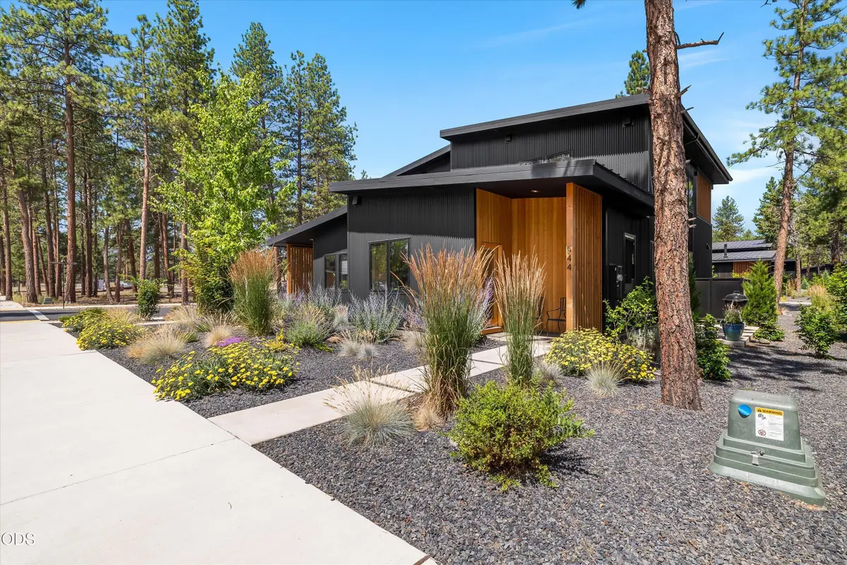 544 W Sisters Park Drive, Sisters, OR 97759 - #1