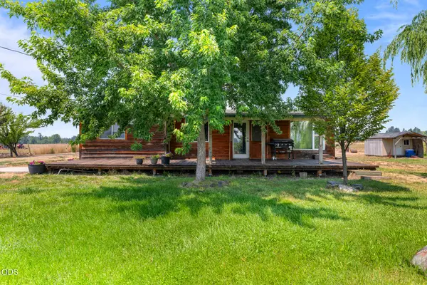 14525 Natoma Avenue, White City, OR 97503