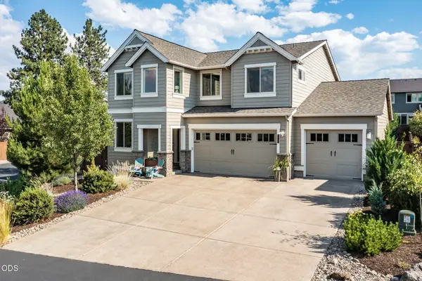 20867 SE Sunniberg Lane, Bend, OR 97702