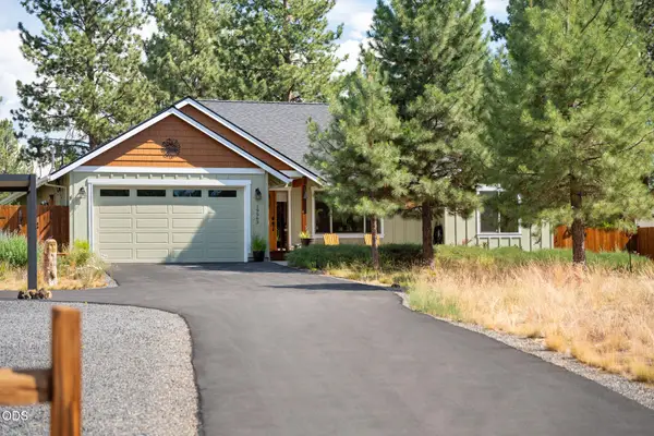 19563 Apache Road, Bend, OR 97702