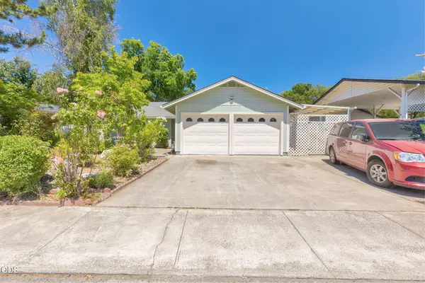 107 Walnut Drive, Rogue River, OR 97537