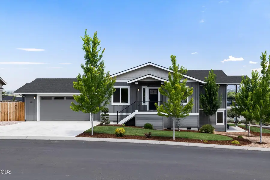 3525 SW Hillcrest Court, Redmond, OR 97756 - #2