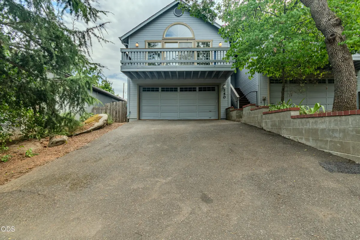 250 Sheridan Street, Ashland, OR 97520 - #1