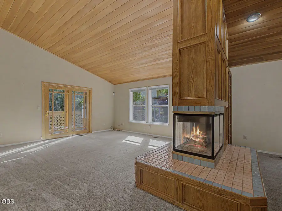 248 Mountain View Boulevard, Klamath Falls, OR 97601 - #3