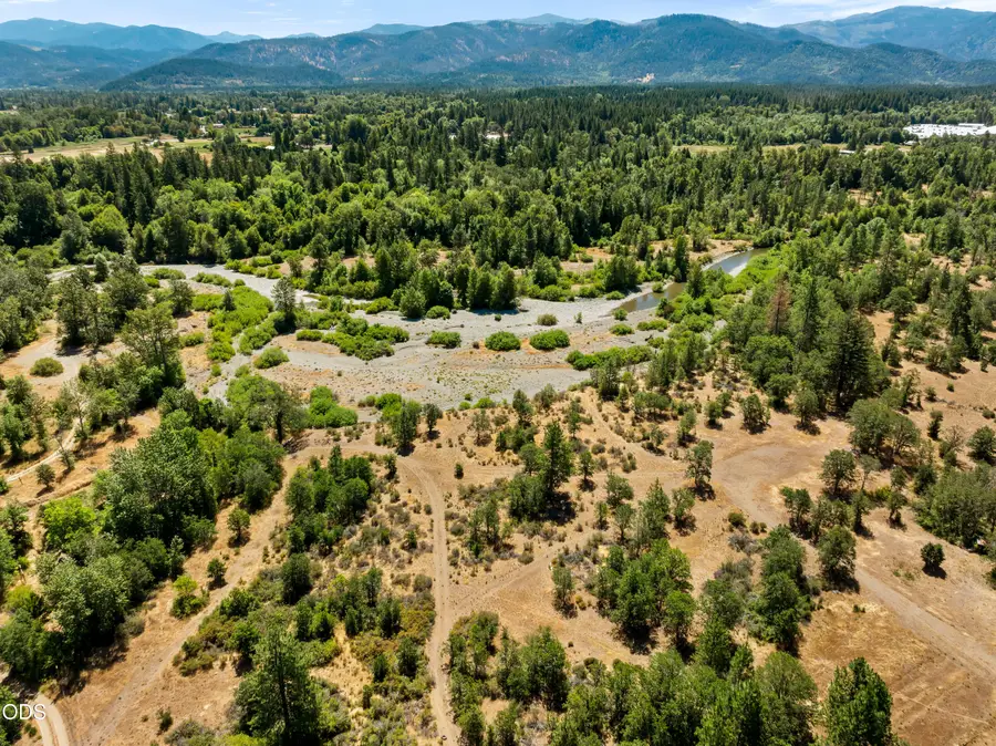 699 Pine Cone Drive, Cave Junction, OR 97523 - #3