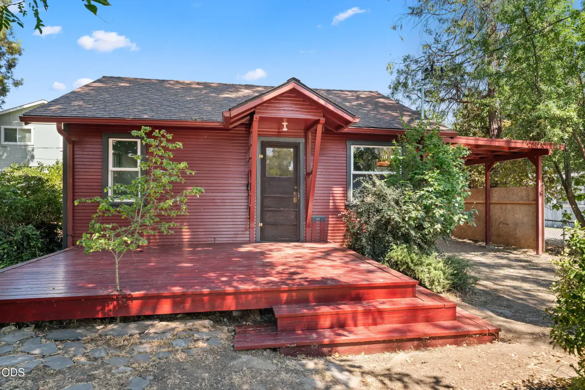105 Maple Street, Phoenix, OR 97535 - #1