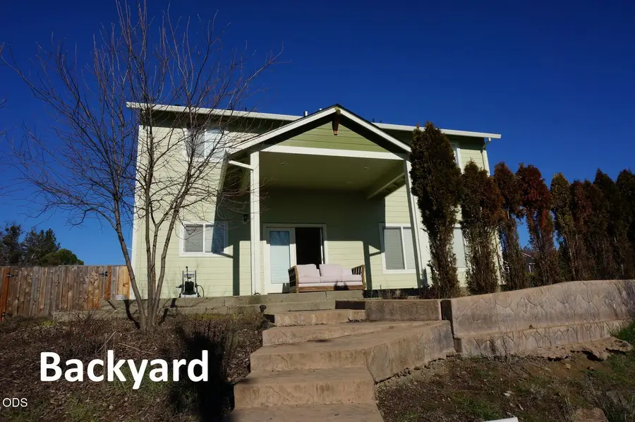 1004 Ruby Meadows, Eagle Point, OR 97524 - #3