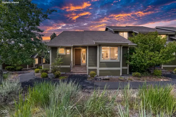 10707 Village Loop, Redmond, OR 97756