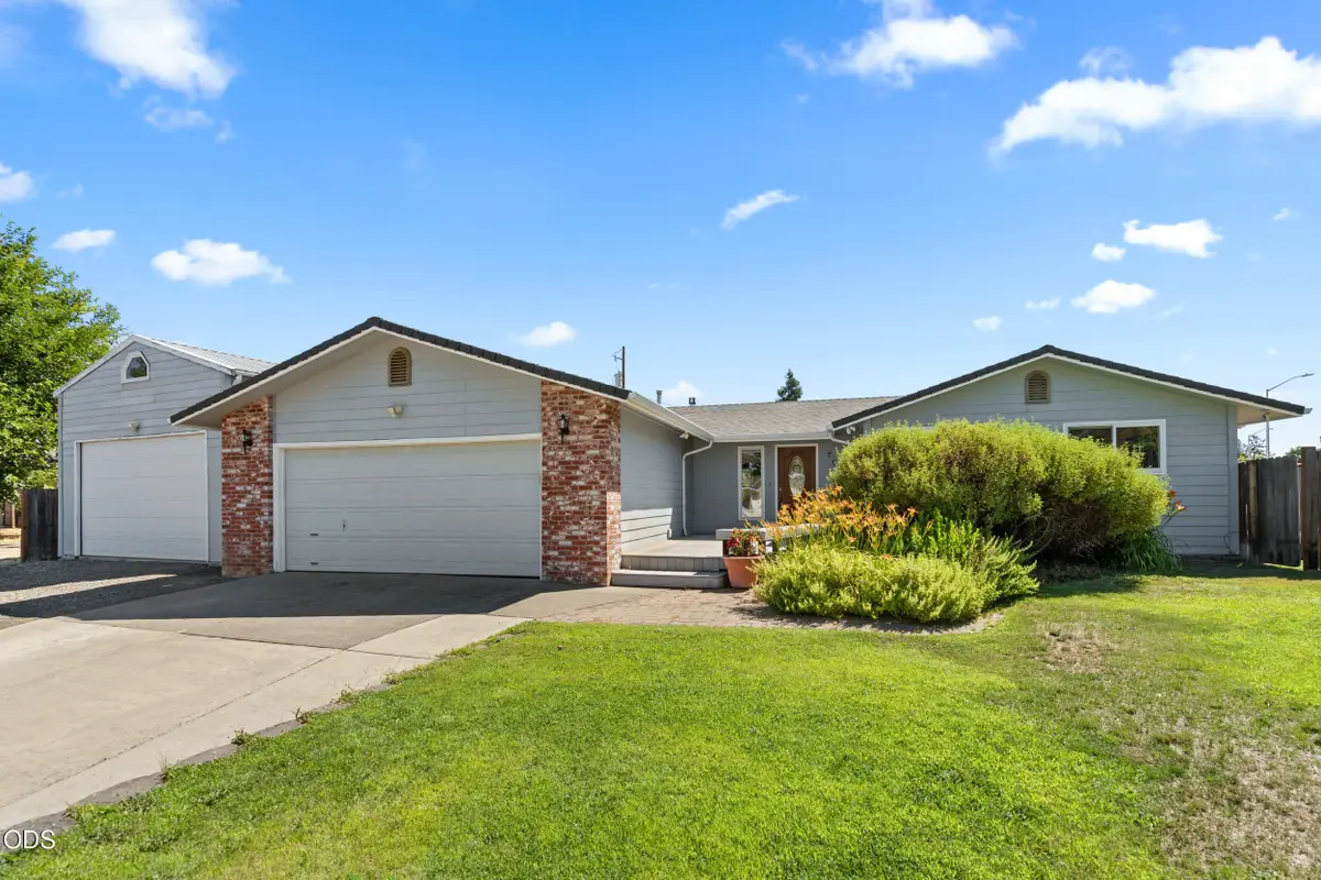 7680 Gladstone Avenue, White City, OR 97503 - #1