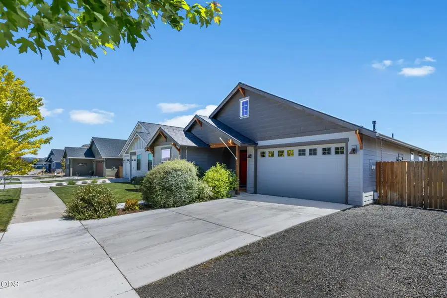 680 NE Trestle Street, Prineville, OR 97754 - #2