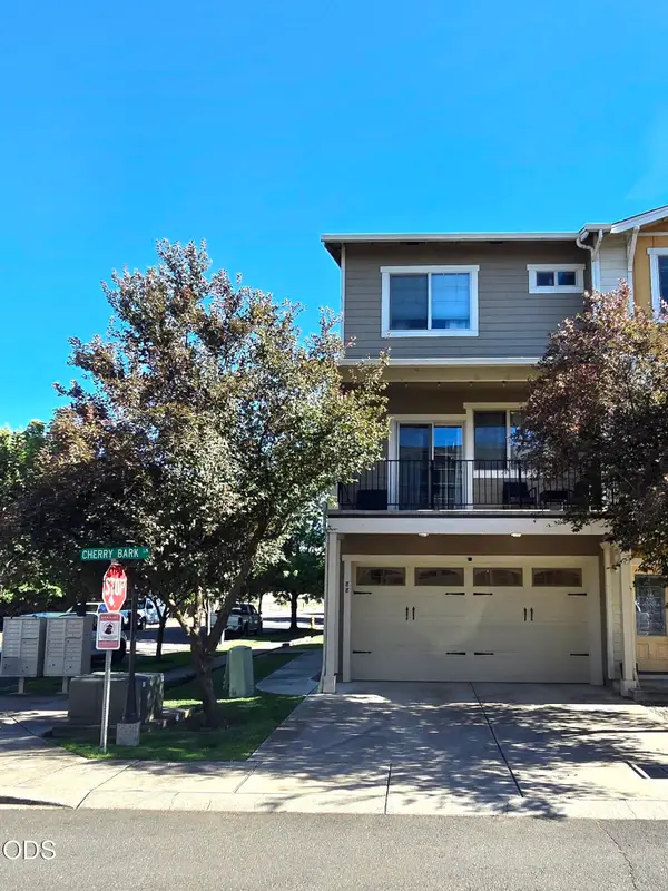 88 Darlington Street, Medford, OR 97501