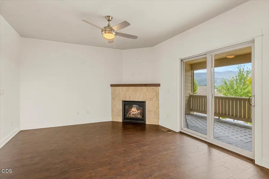 965 Camelot Drive, Ashland, OR 97520 - #3
